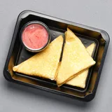 Zdjęcie produktu Naleśniki z serkiem i sosem truskawkowym