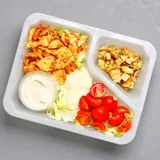 Zdjęcie produktu Cezar-sałatka z kurczakiem i naturalnym sosem ceasar