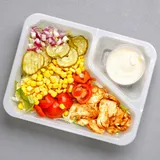 Zdjęcie produktu Kurczakowa z nutą pikanterii-sałatka z kurczakiem i naturalnym pikantnym sosem